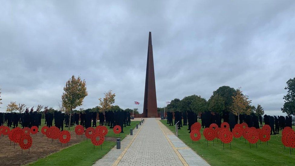 Silhouette statues installed at International Bomber Command Centre