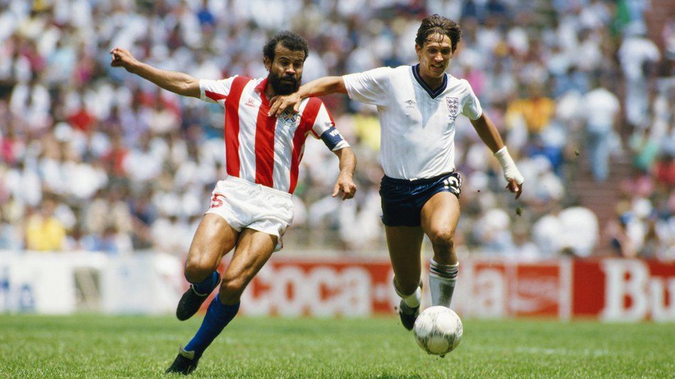 Gary Lineker in action against Paraguay at the 1986 World Cup