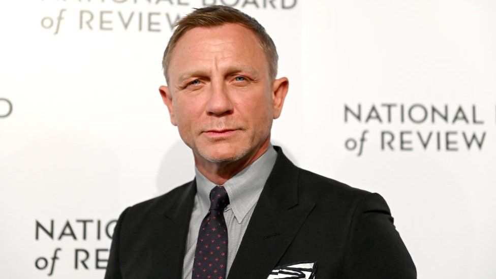 Daniel Craig