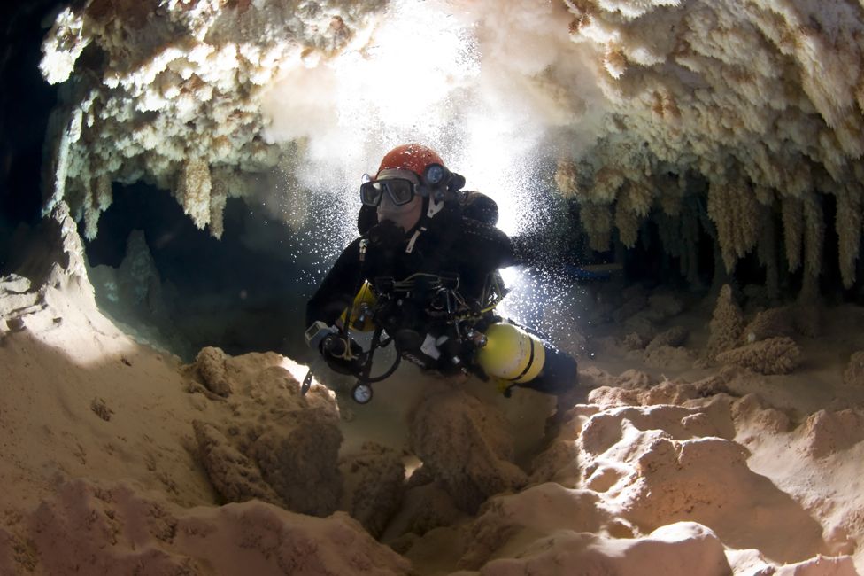 scuba diving cave