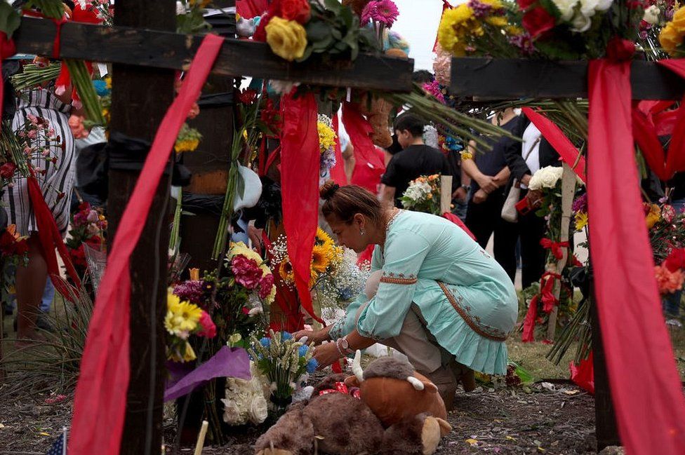 Allen mall memorial, 7 May 23