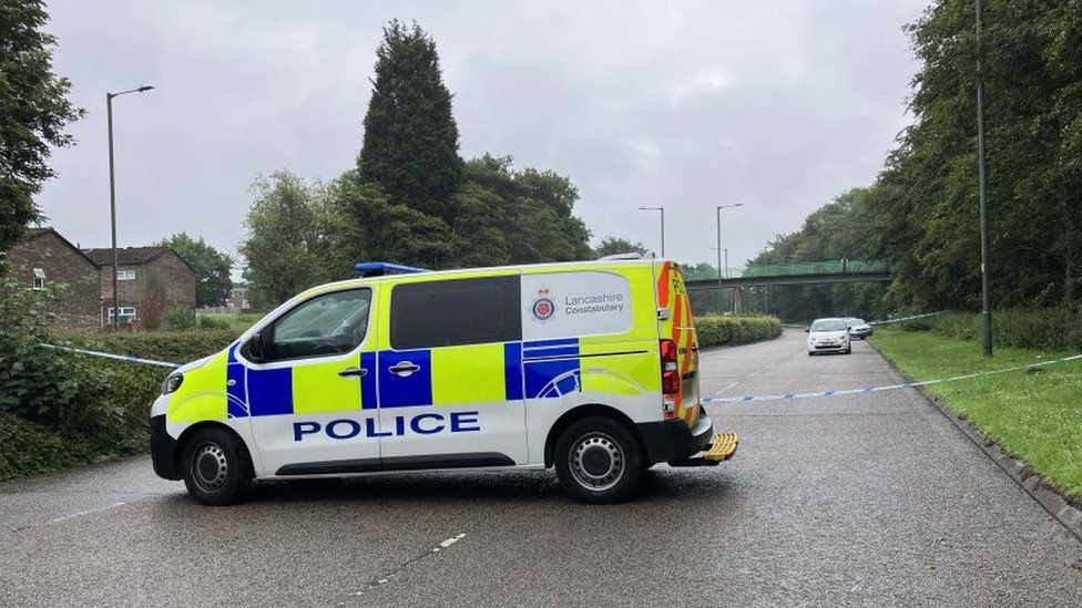 Skelmersdale Murder Probe After 15-year-old Boy Stabbed - BBC News