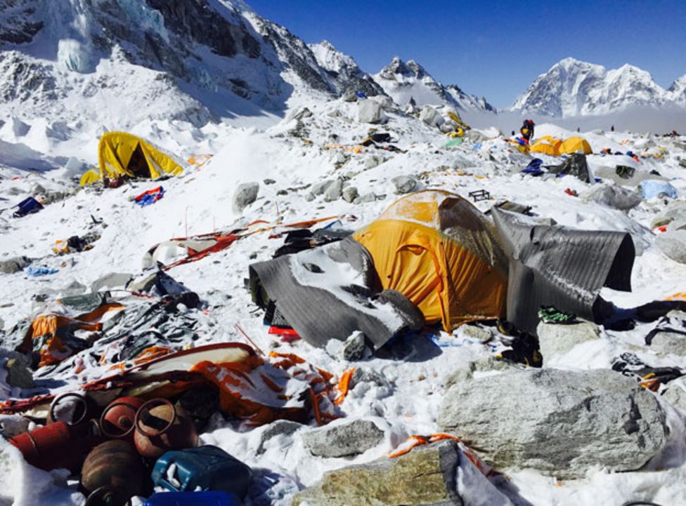 Meeting the widows of the Everest avalanche - BBC News