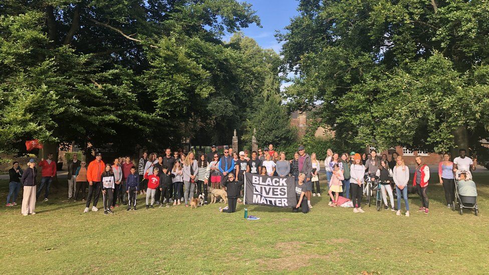 Black Lives Matter: Harpenden unites for anti-racism walk - BBC News