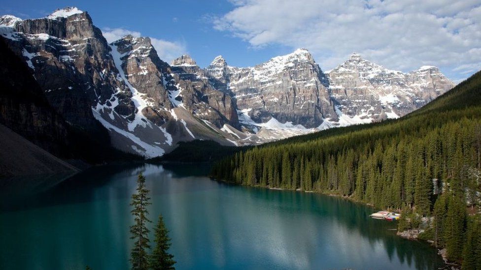 Moraine Lake and Valley of the Ten Peaks, Banff National Park, Alberta, Canada.