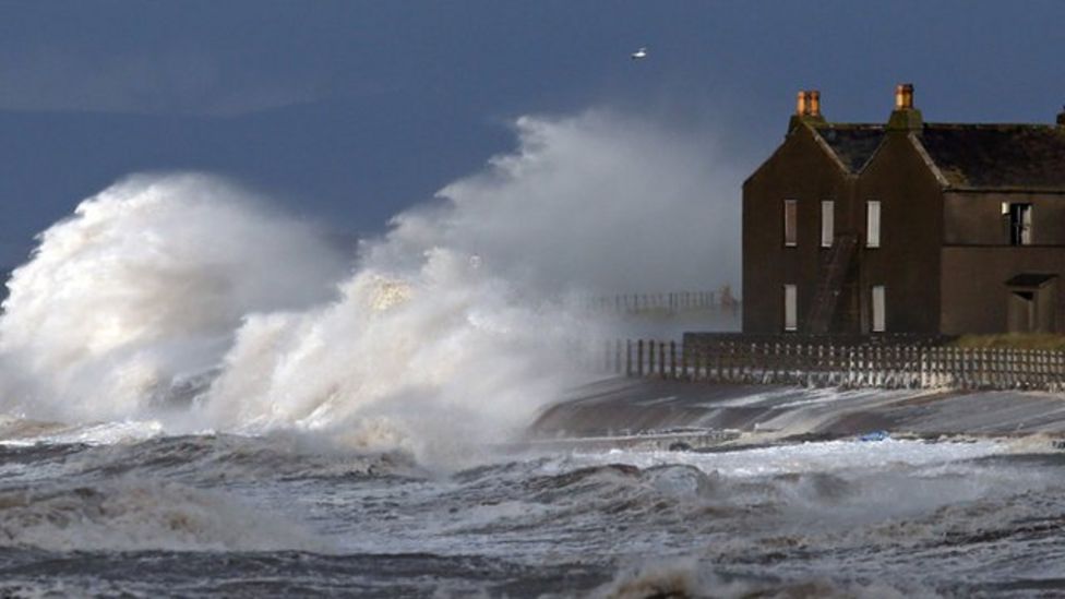 Flooding Hits Parts Of Northern England - BBC Newsround