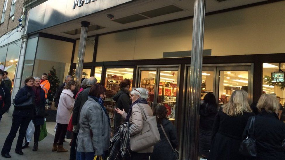 Winchester power cut Shops, bars and restaurants closed BBC News