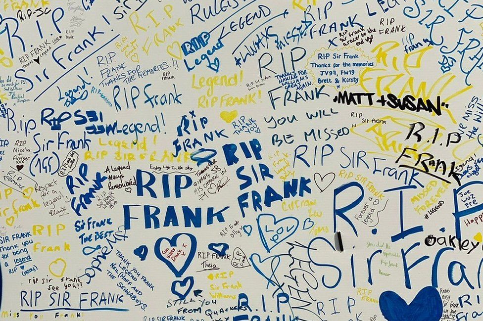 Messages on the mural of Sir Frank Williams at Silverstone