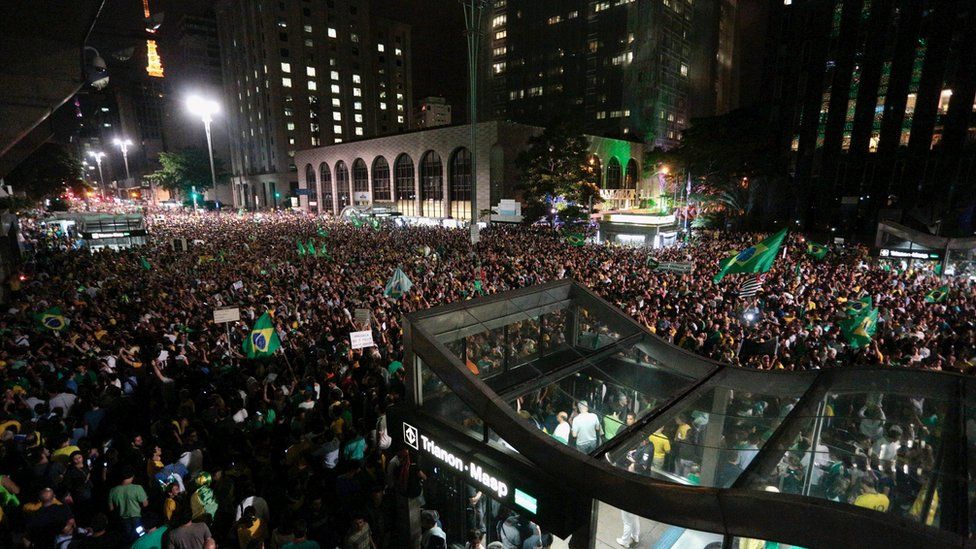 Demonstrators protest against Lula's appointment in Sao Paulo