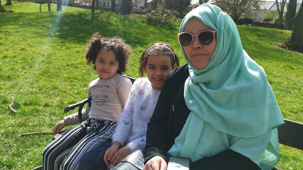 Soumya Daoud with her two daughters