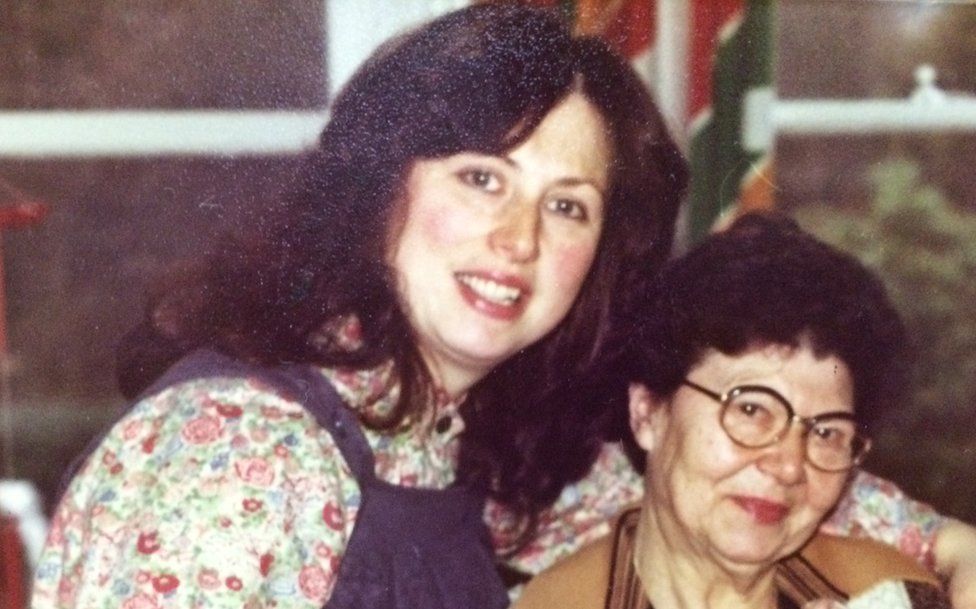 Judy Wertheimer and her mother Helen Taichner