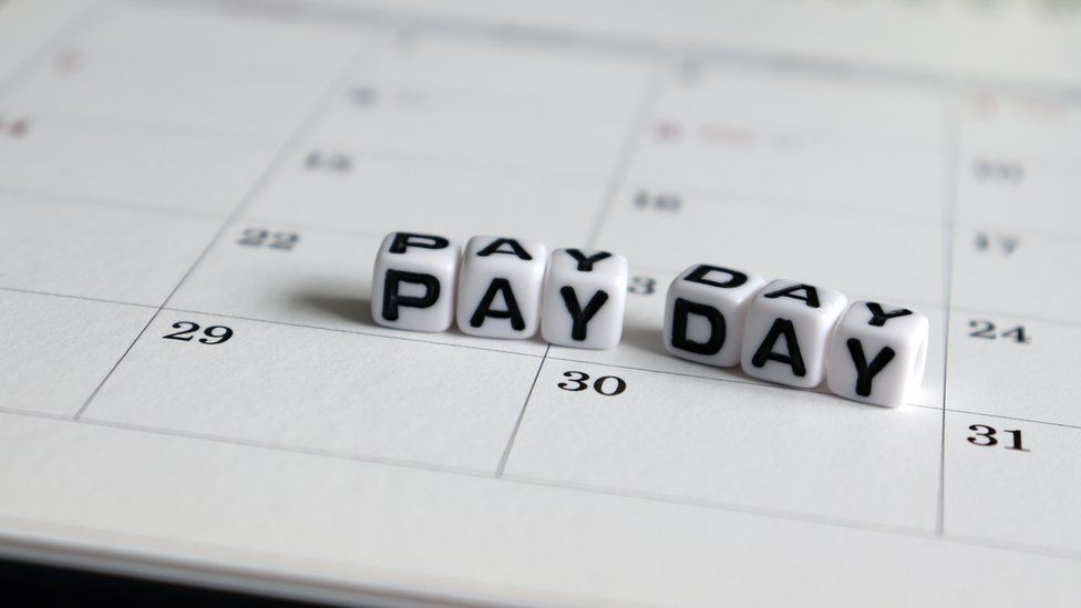 Pay day on calendar