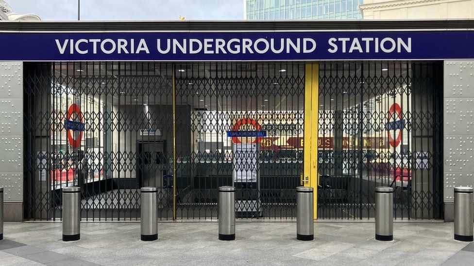 Victoria station closed