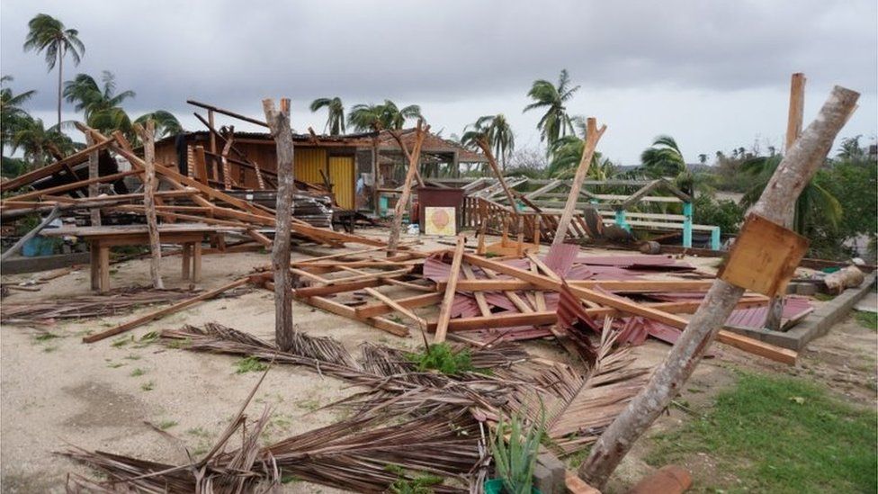 Hurricane Agatha: 11 dead and dozens missing in Mexico - BBC News