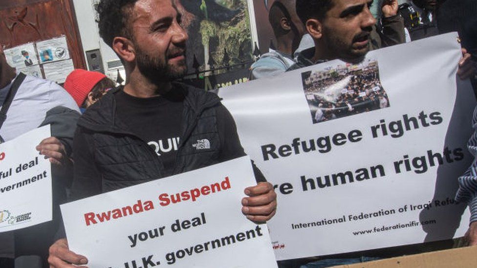 Protesters demonstrate against Rwanda deportation plan in London (08/06/22)