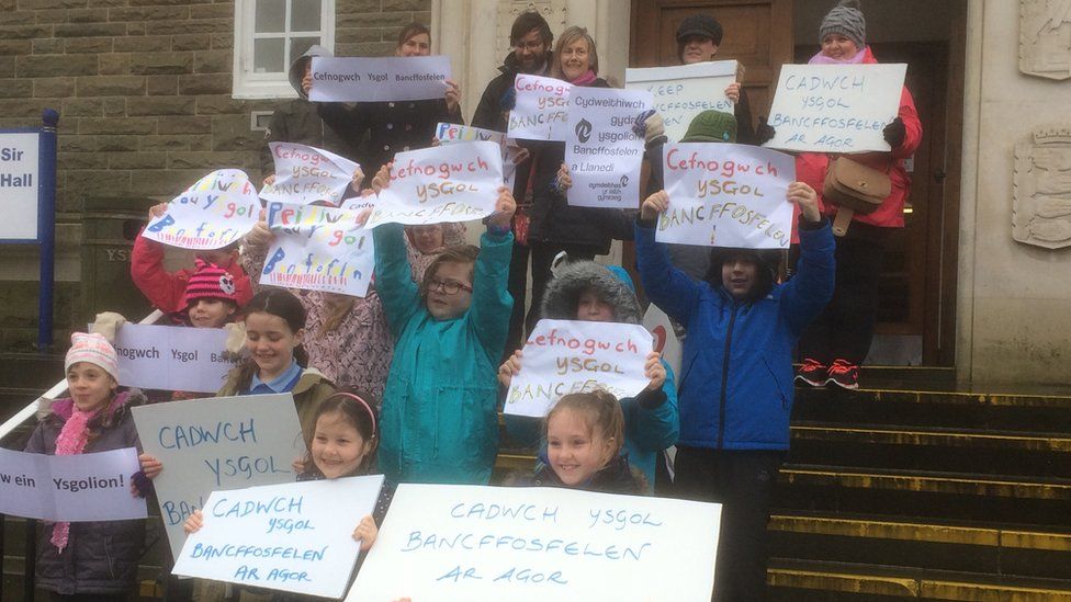 Protests as future of Carmarthenshire schools discussed BBC News