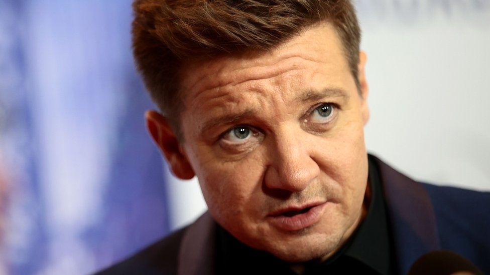 Jeremy Renner emotional in first interview since snowplough accident - BBC News