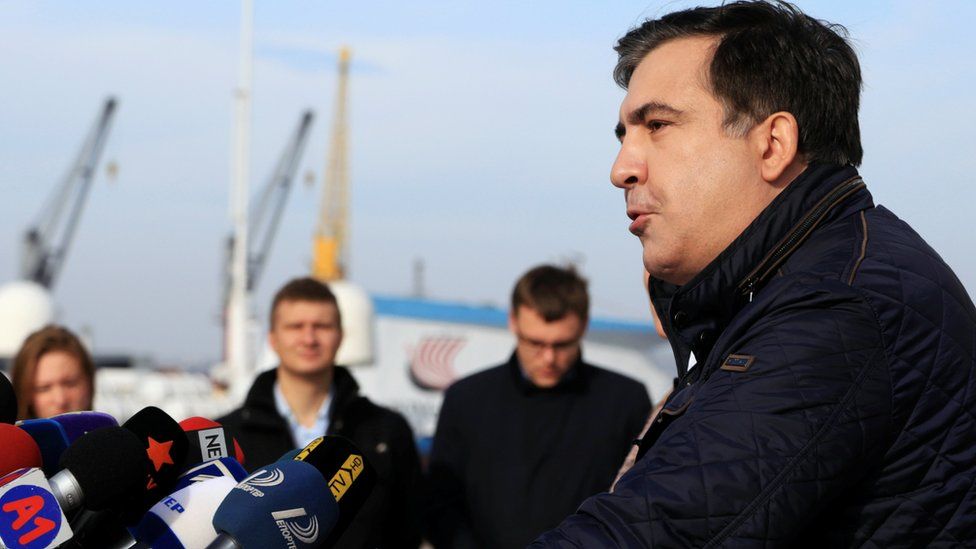 Mikheil Saakashvili speaking to reporters in Odessa, 7 Nov 16