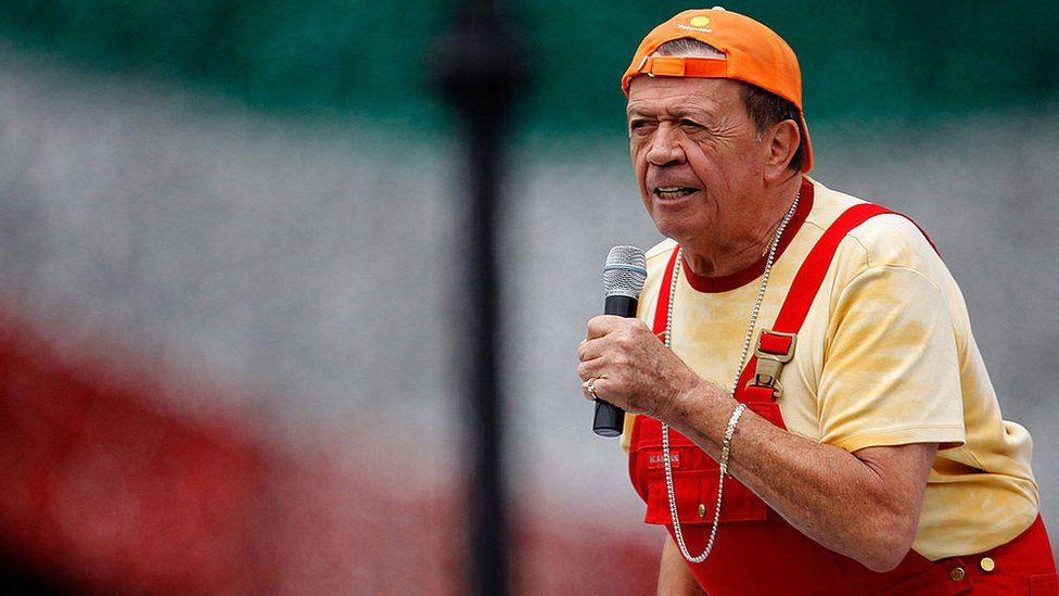 Chabelo performing at a Mexican independence day event in 2009