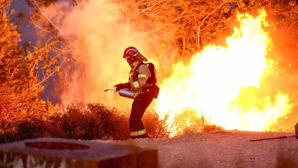 Пожары в Испании после жаркой погоды