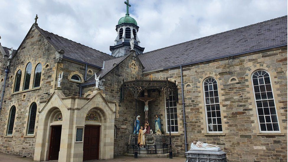 New Tour Of St Columba's Long Tower Church In Londonderry Opens - BBC News