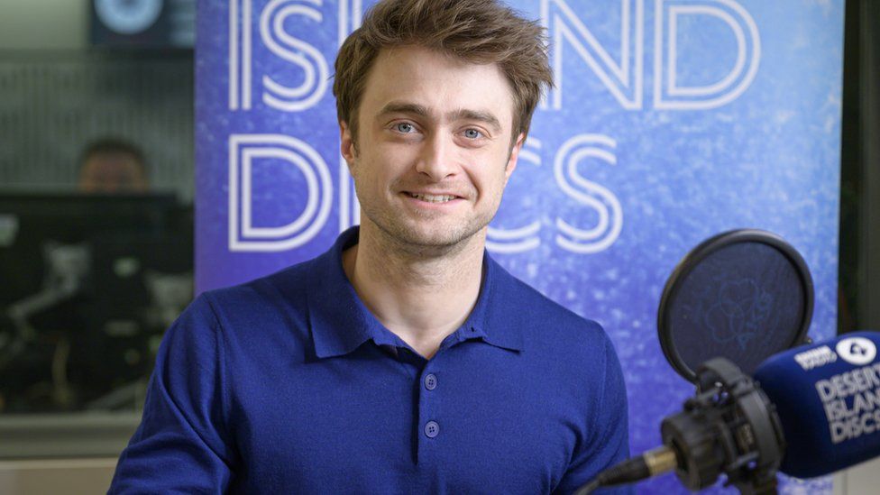 Daniel Radcliffe Says His Parents Helped Him Cope With Fame Bbc News