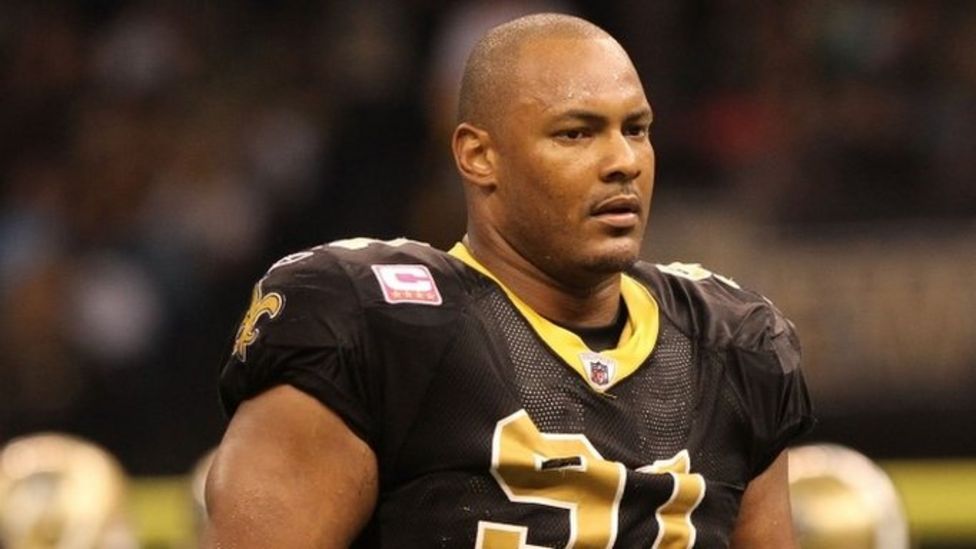 Will Smith, retired NFL star, was shot in the back seven times - BBC News