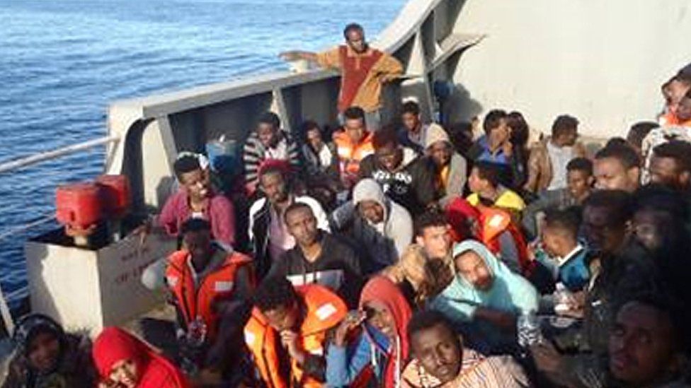 Спасенные мигранты