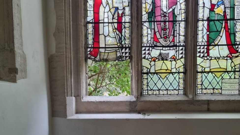 Break-in at St Mary's Church Henley-on-Thames
