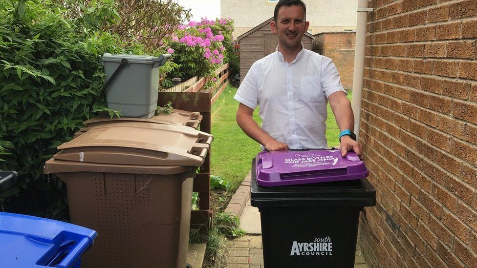 Swindon bins full of recyclables 'won't be emptied' BBC News