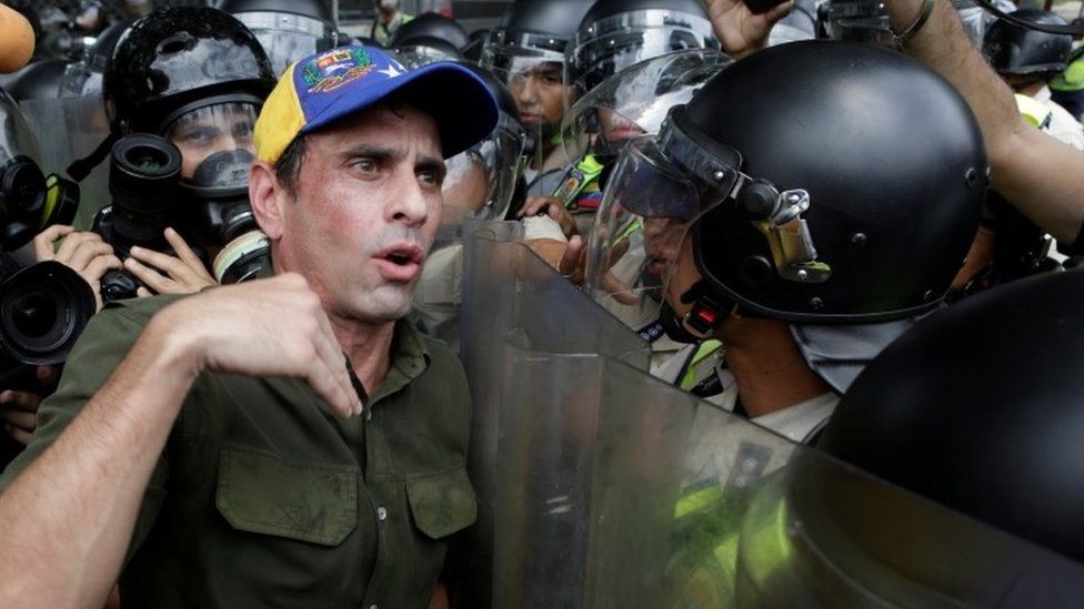 Henrique Capriles at a protest in Caracas, 7 June 16