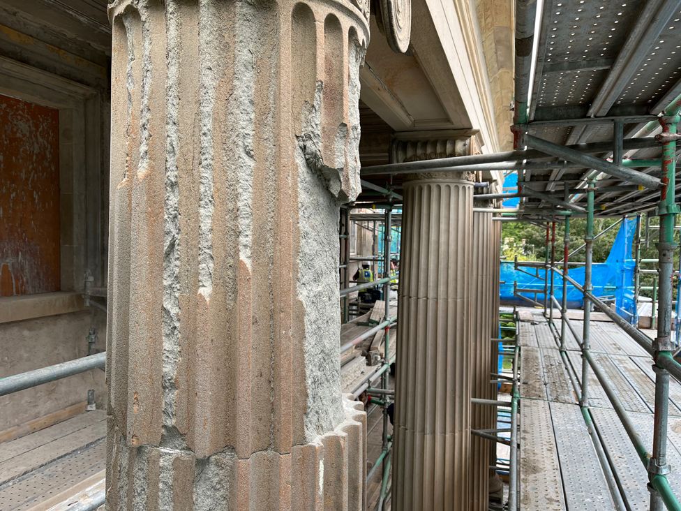 Damaged columns that are still to be repaired