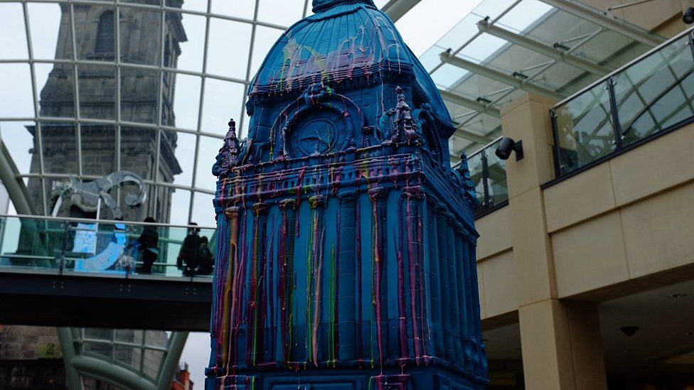 City of Cake Leeds landmarks recreated in edible form BBC News