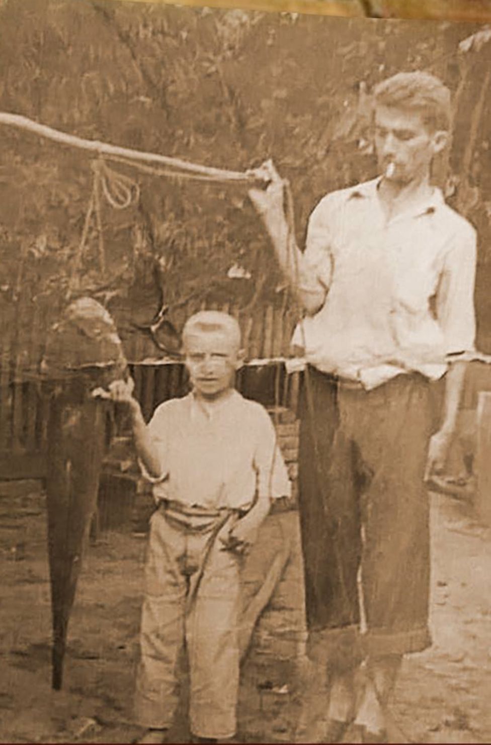 Bolsonaro e seu pai no Vale do Ribeira