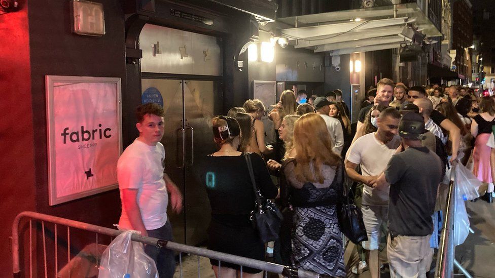 People queuing outside Fabric