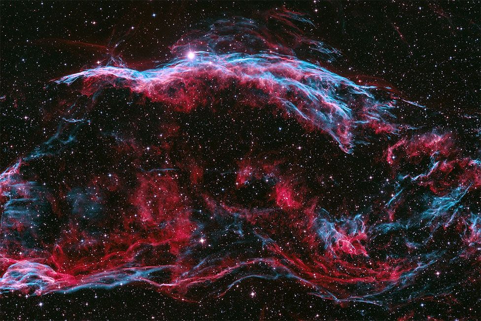 An image showing the remnant of a giant supernova explosion