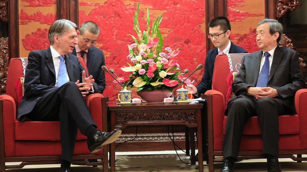 Philip Hammond met China's vice premier in Beijing