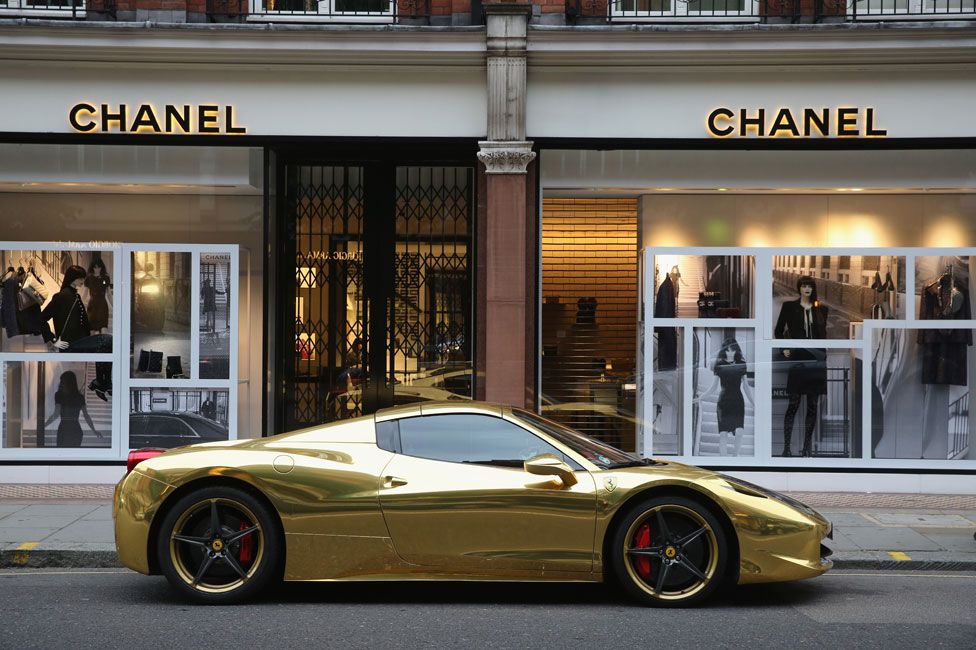 Golden Ferrari on Sloane Street