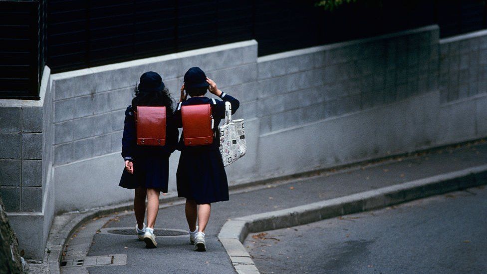 Two Girls Fighting With No Panty