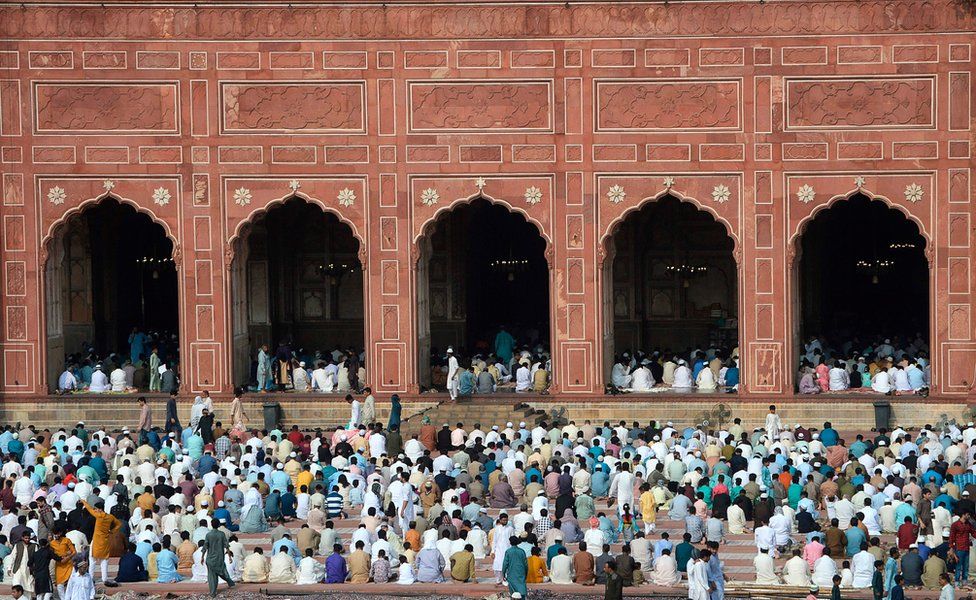 Prayers at the Badshahi Mosque in Lahore