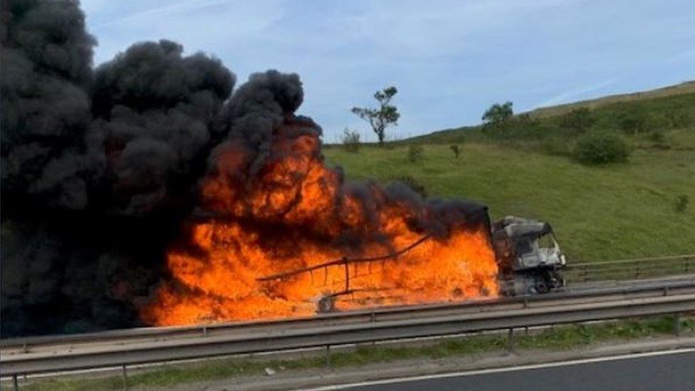 Lorry fire on M62