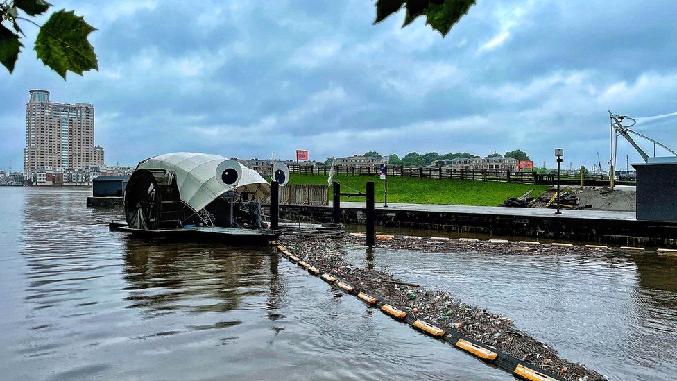 Mr Trash Wheel A rubbish collector with lots of fans! BBC Newsround