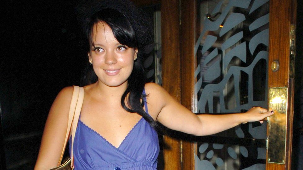 Lily Allen leaving the Groucho Club in 2007
