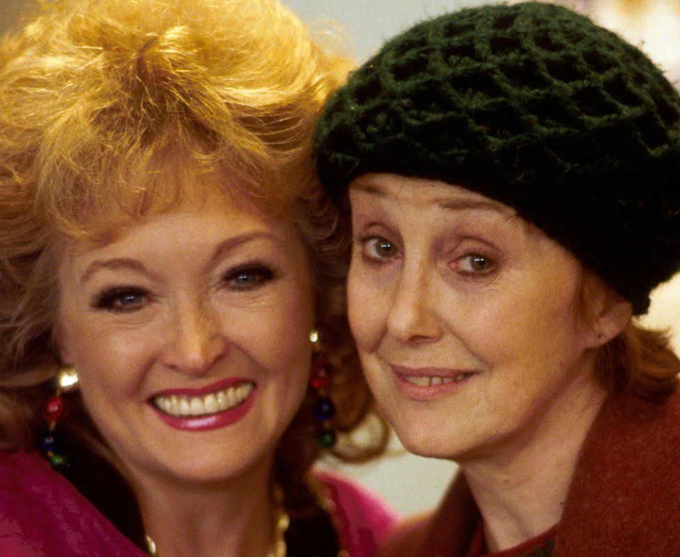 Una Stubbs in Keeping Up Appearances: Christmas Special 1995