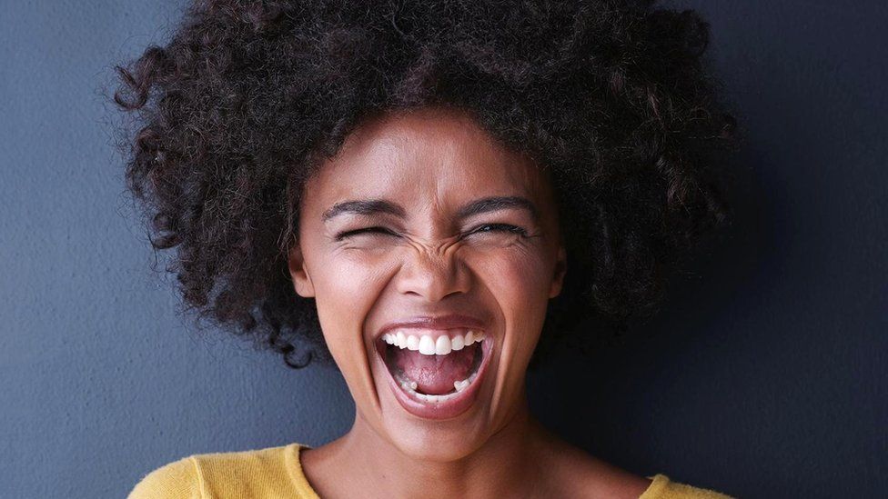 Лишь небольшое количество папуасов признало улыбку на лице проявлением радости