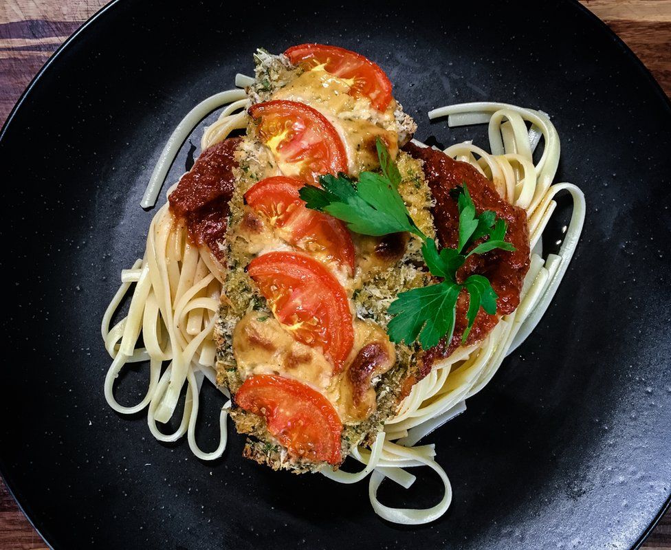 Aubergine and pasta dish