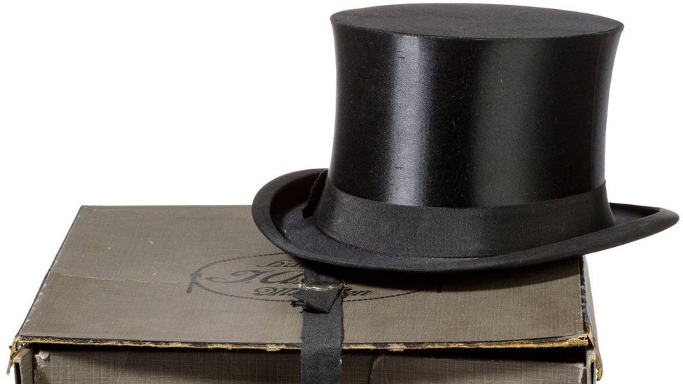A picture of the top hat which belonged to Adolf Hitler