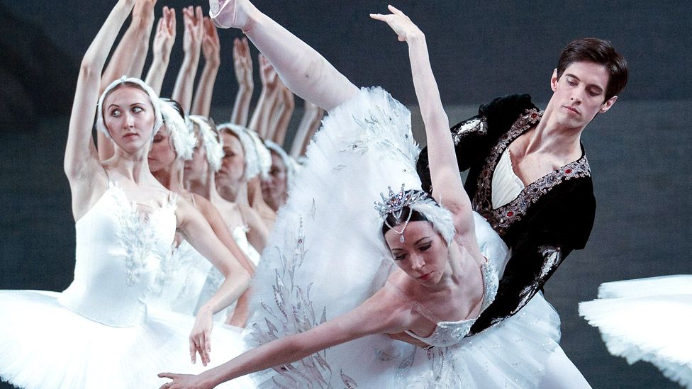 Swan Lake performed by the Mariinsky Ballet at the Royal Opera House