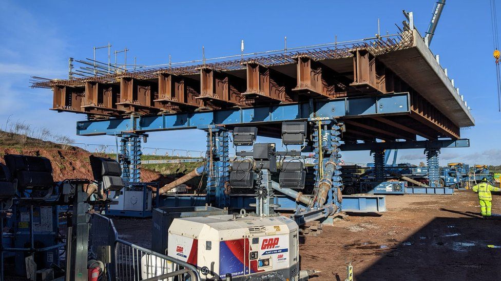 Warwickshire road closure for Stoneleigh junction scheme BBC News