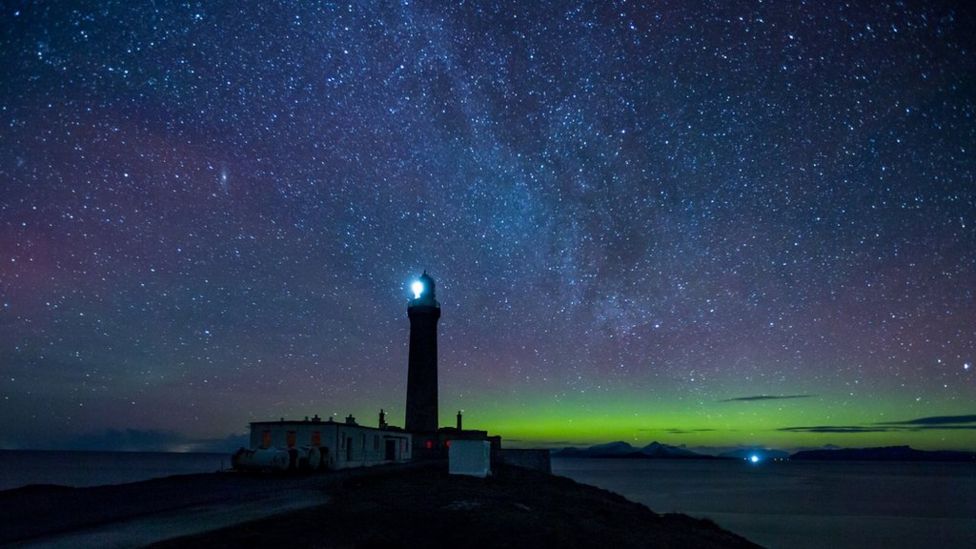 Aurora Borealis lights up the sky over Scotland BBC News